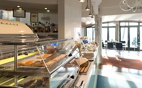 Niebieski Art Hotel & Spa